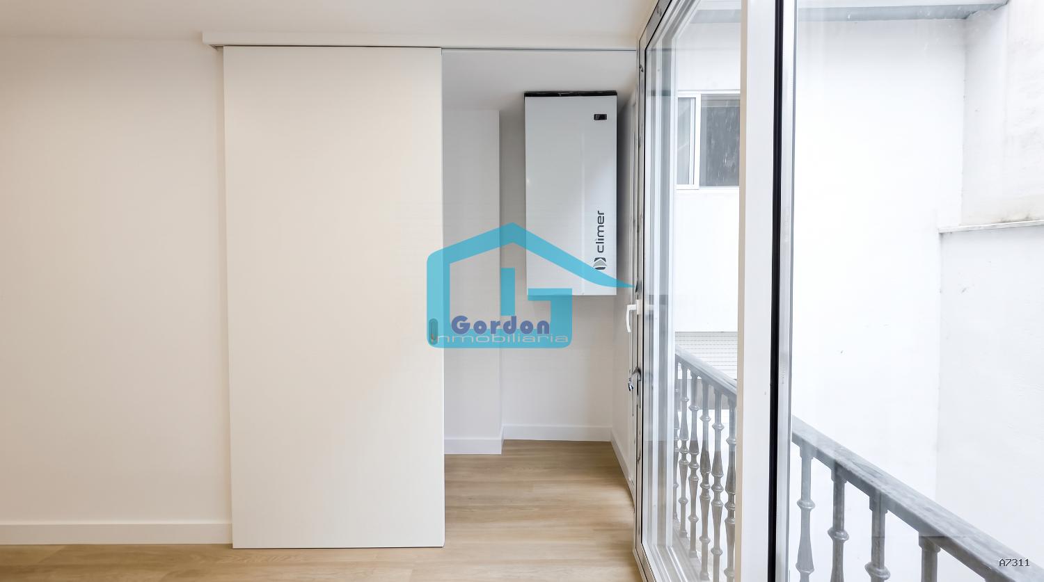 Flat for Sale in Sanxenxo