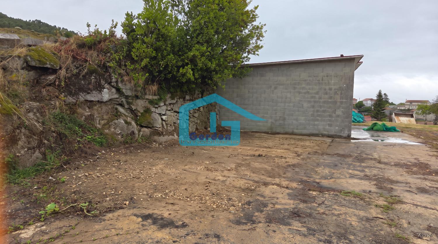 Finca en Venta en Poio