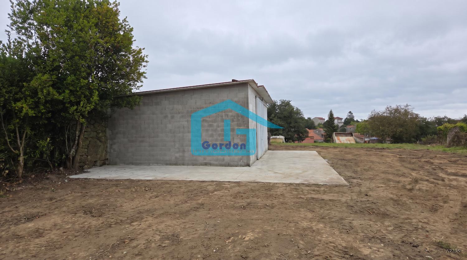 Finca en Venta en Poio