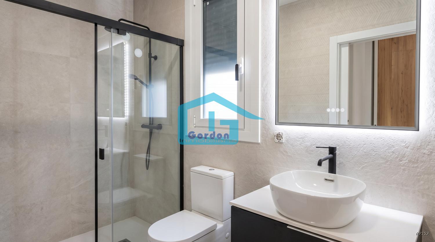 Chalet for Sale in Sanxenxo