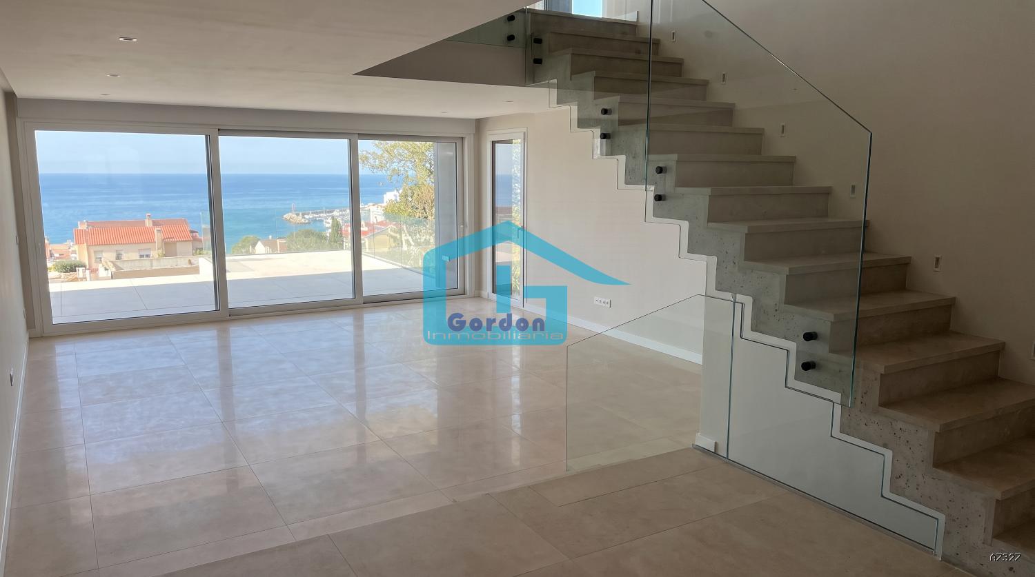 Chalet for Sale in Sanxenxo