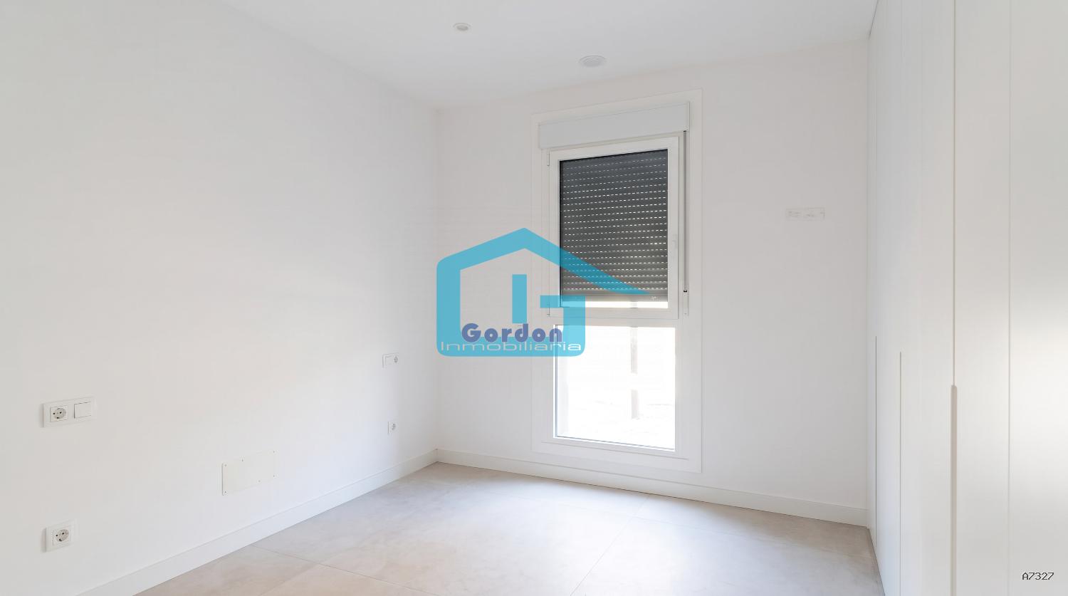 Chalet for Sale in Sanxenxo