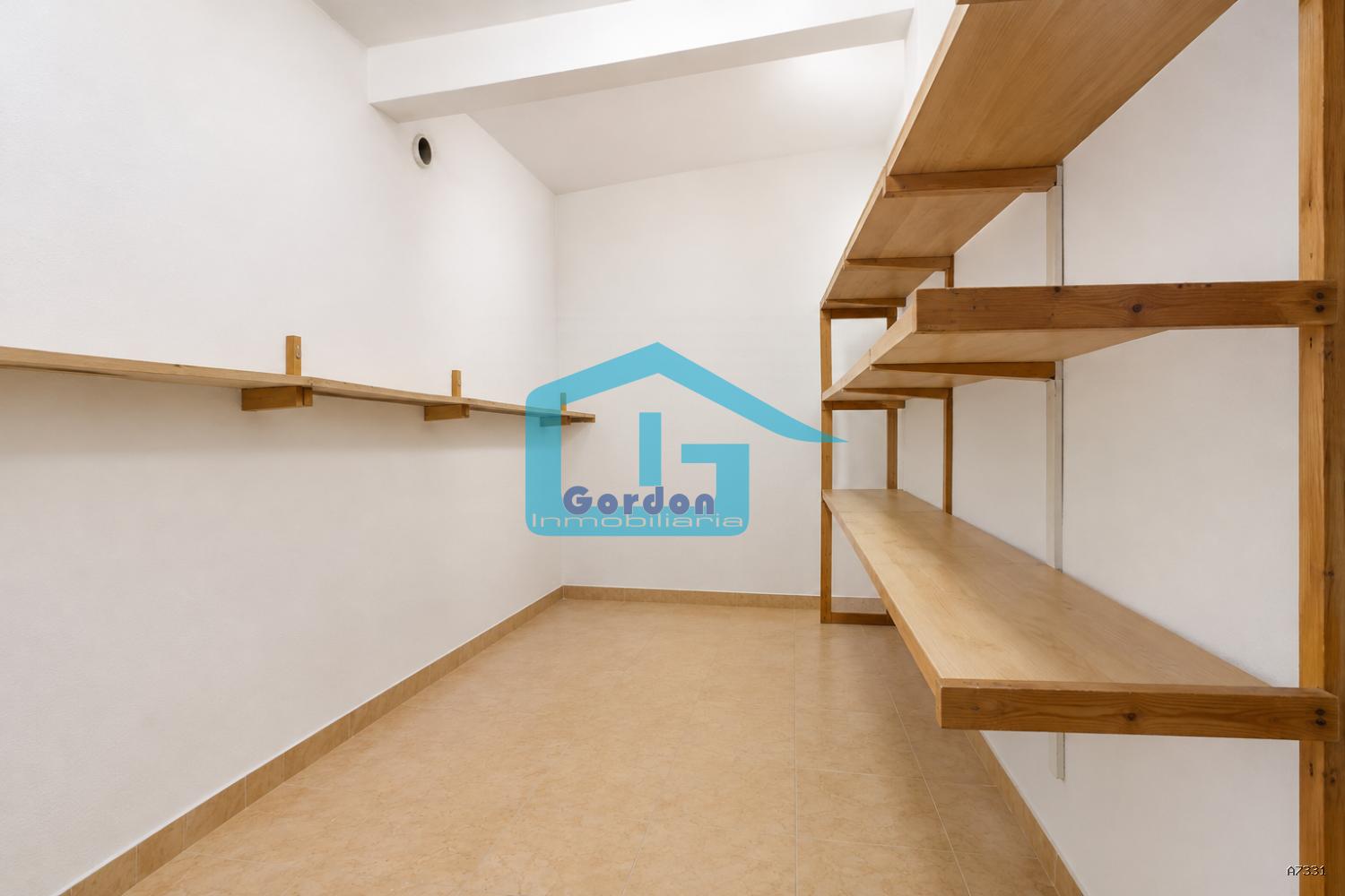 Premise for Rent in Sanxenxo