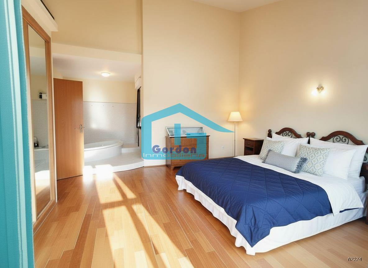 Chalet for Sale in Sanxenxo