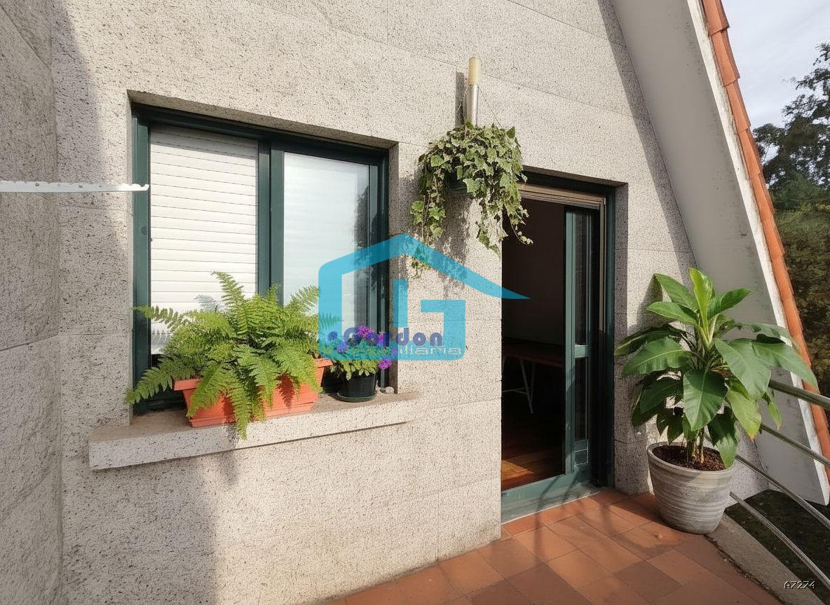Chalet for Sale in Sanxenxo
