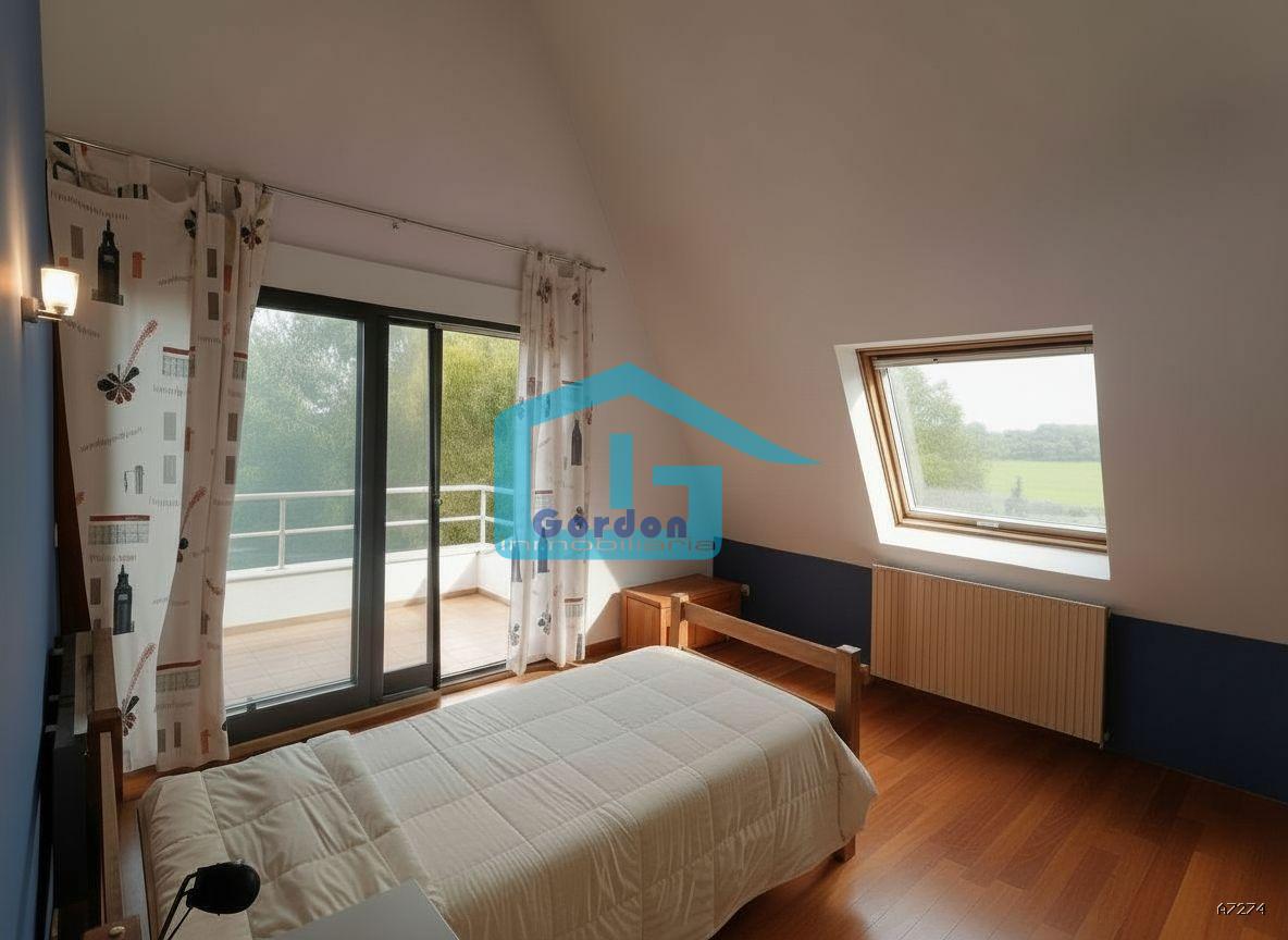 Chalet for Sale in Sanxenxo