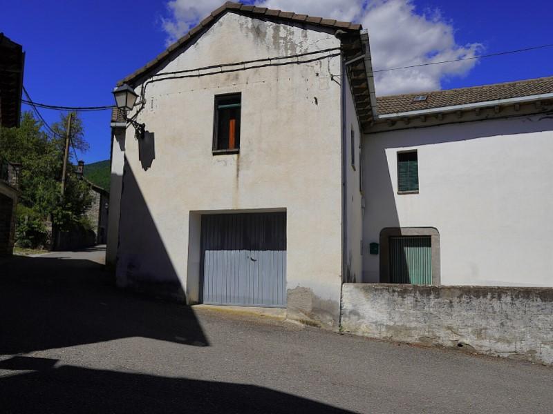 Flat for Sale in Fiscal