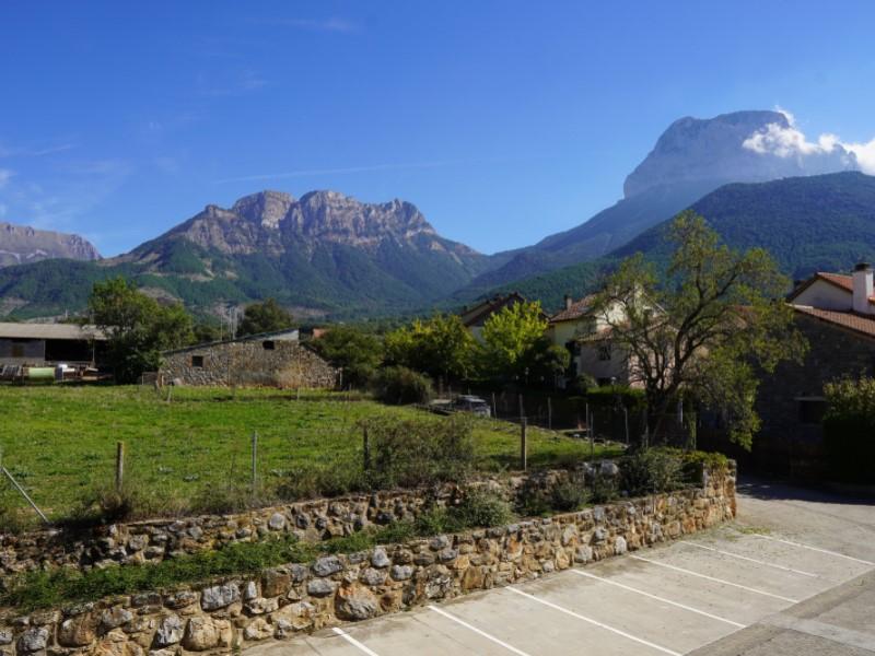 Duplex for Sale in Laspuña