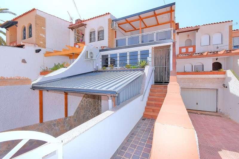 Villa for Sale in Cartagena