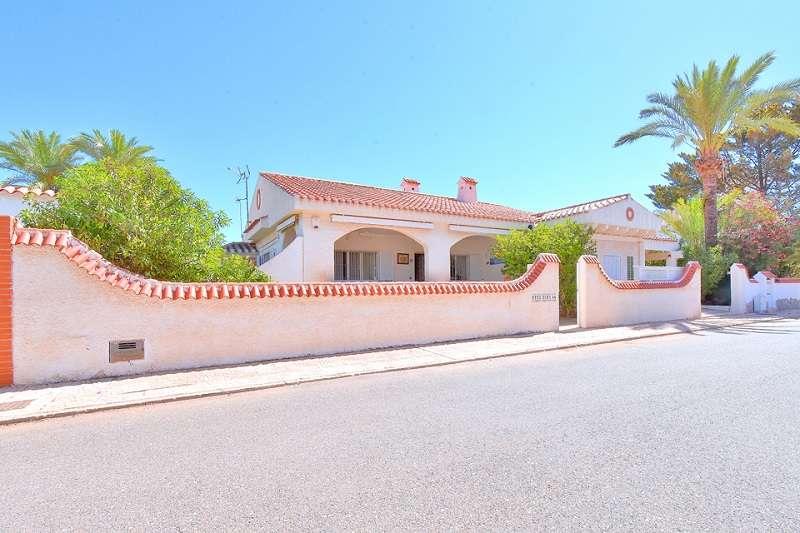 Villa for Sale in Cartagena