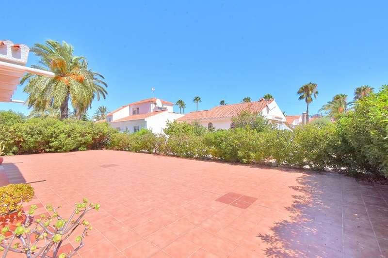 Villa for Sale in Cartagena