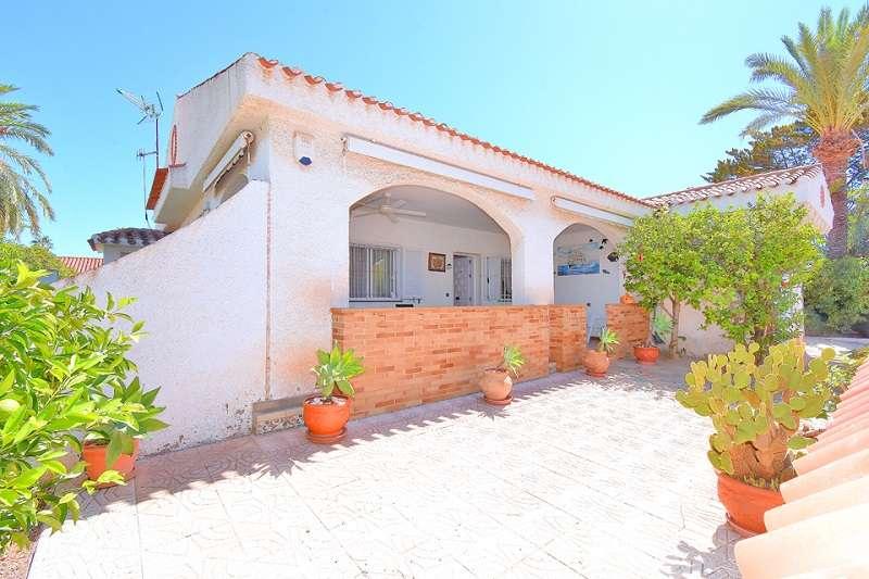 Villa for Sale in Cartagena