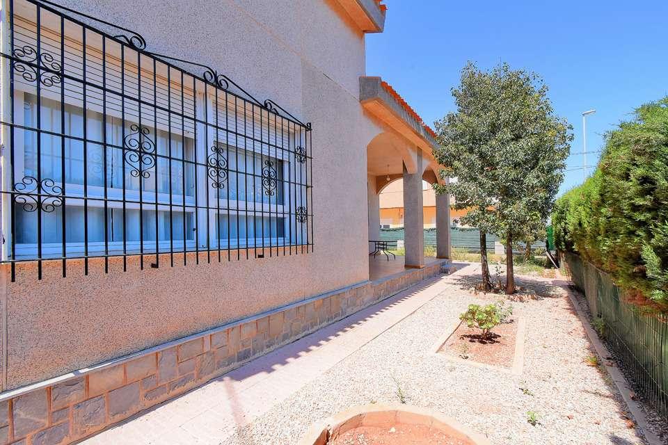 Villa for Sale in Cartagena