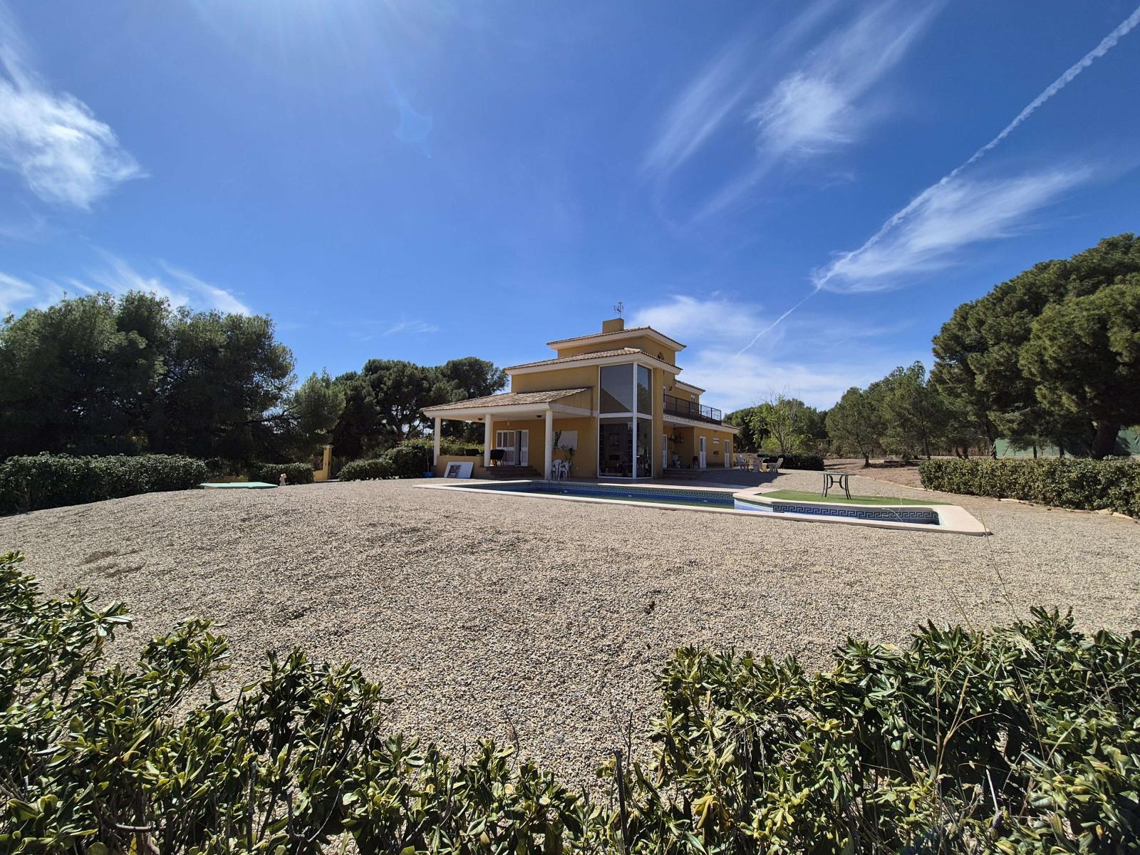 Villa for Sale in Totana