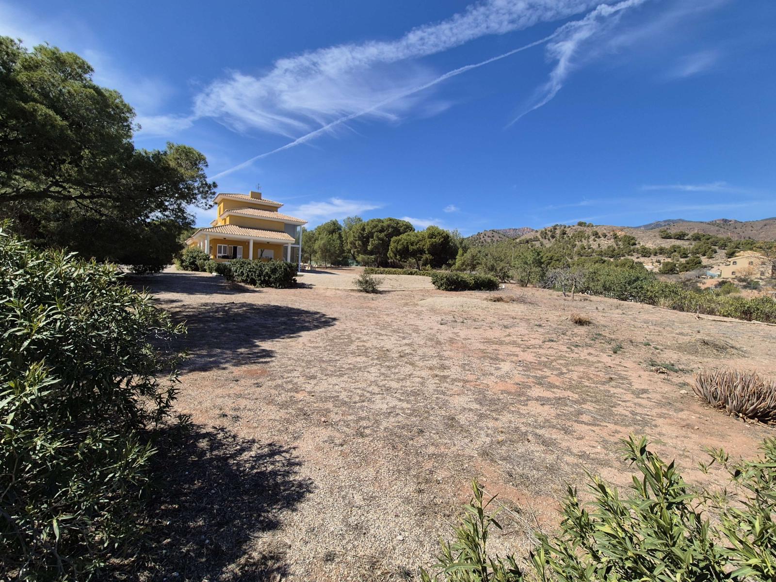 Villa for Sale in Totana