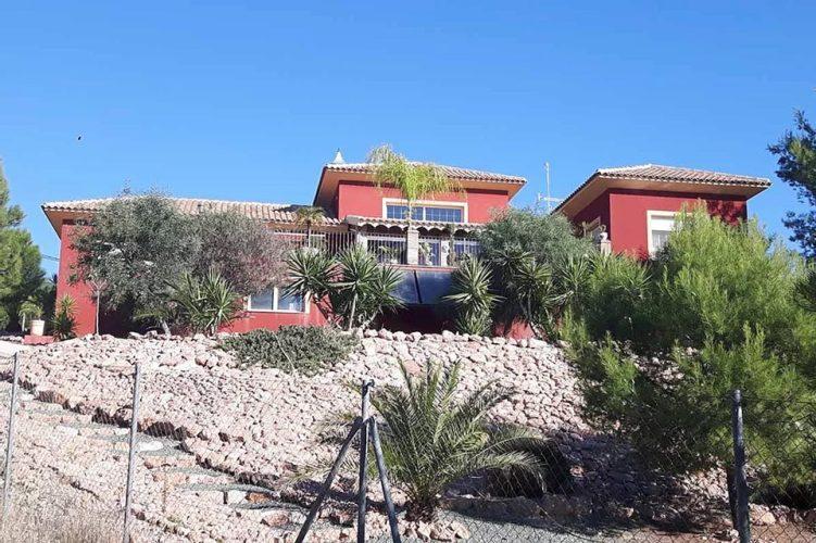 Villa for Sale in Totana