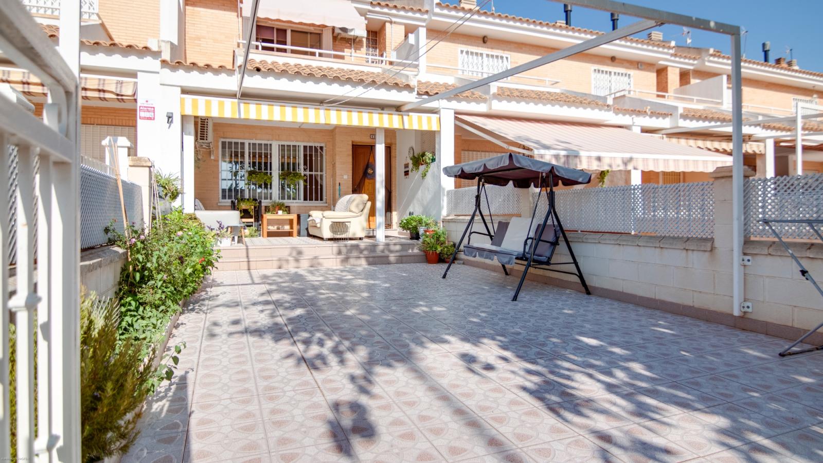 House for Sale in Los Alcázares