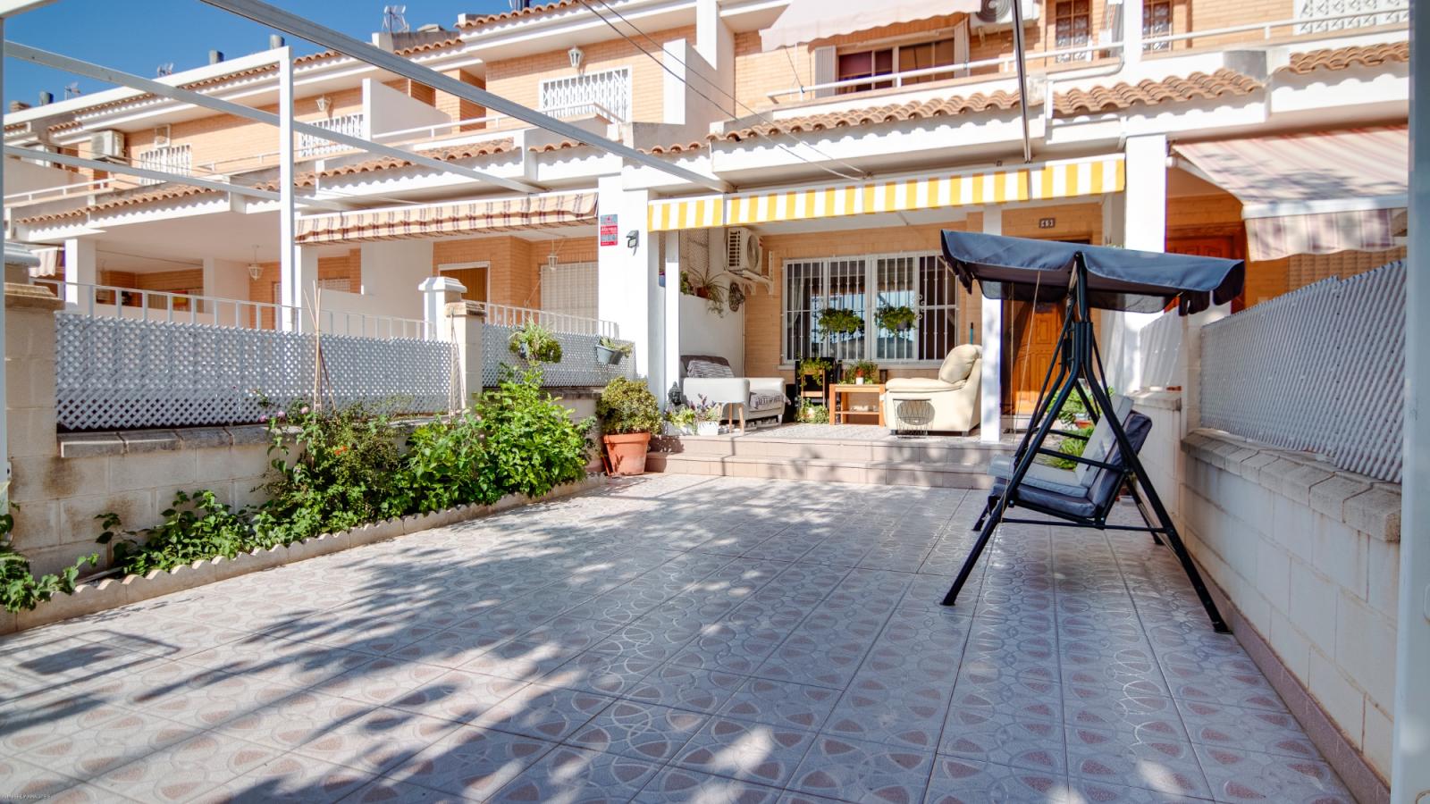 House for Sale in Los Alcázares