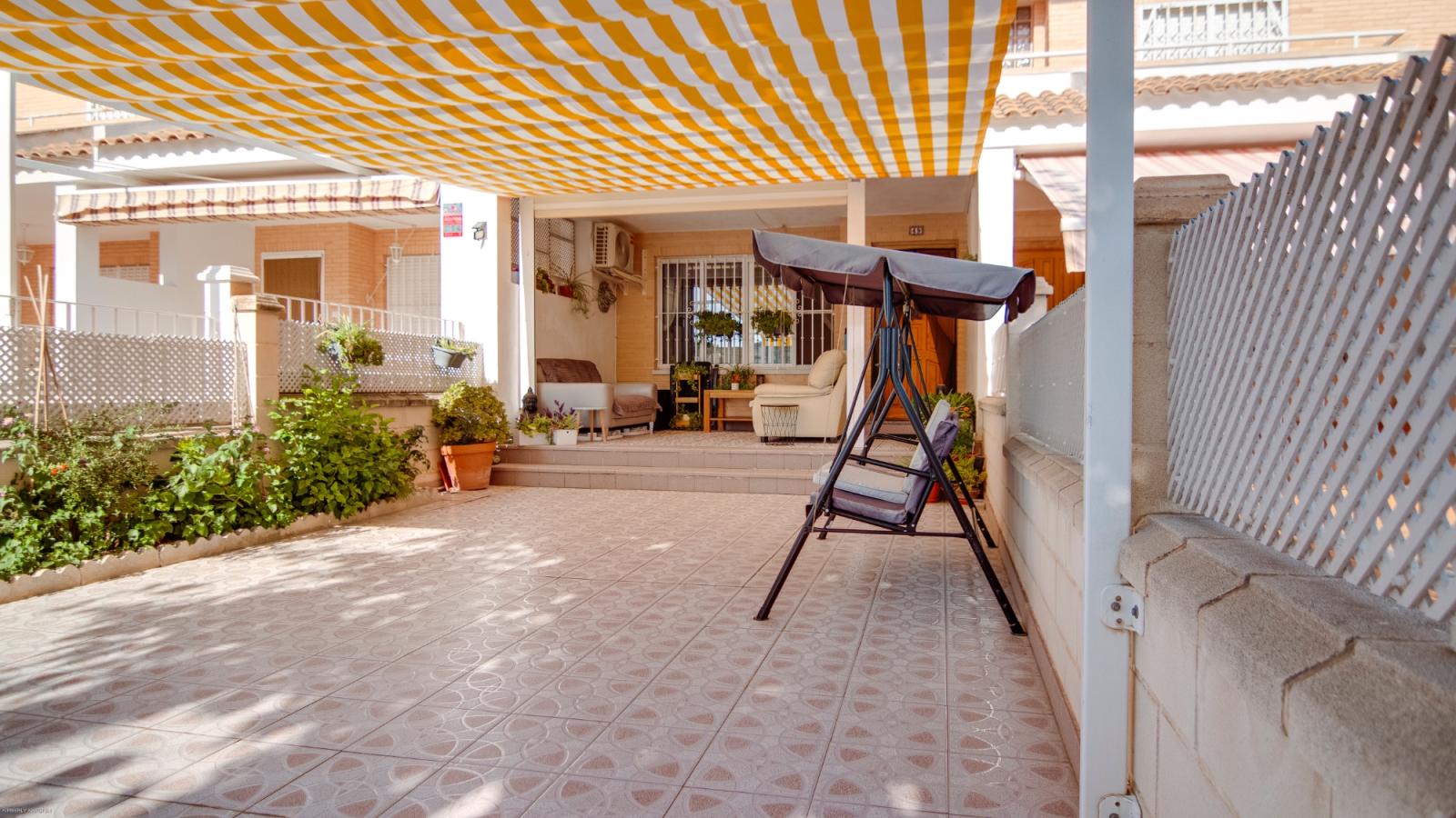 House for Sale in Los Alcázares