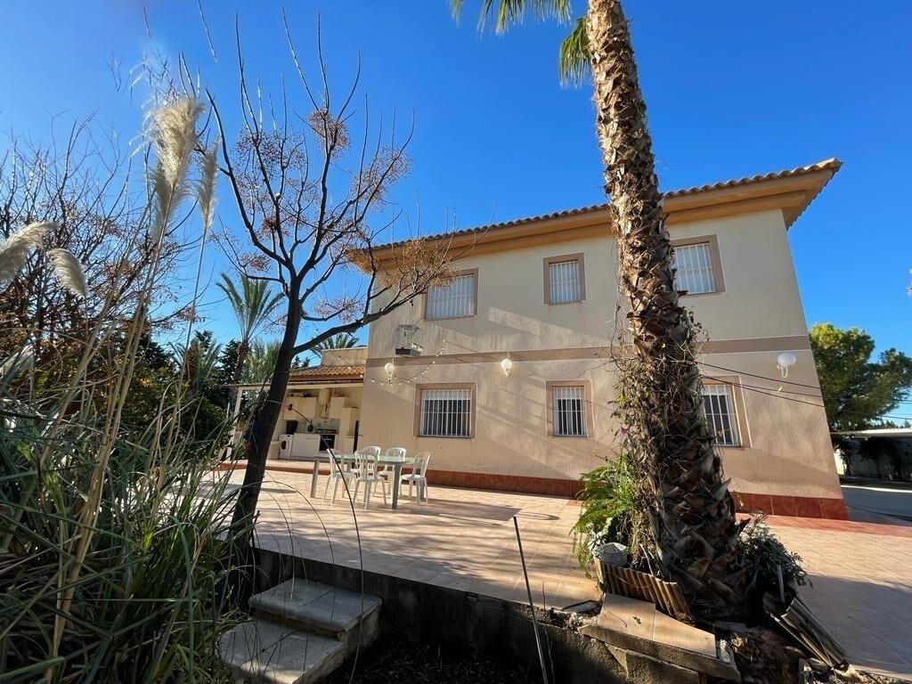 Villa en Venta en Los Alcázares
