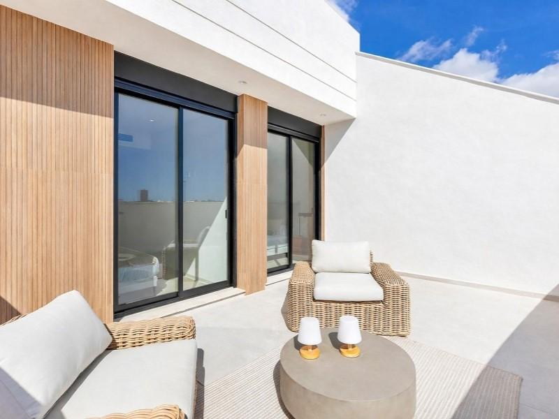 Villa for Sale in Los Alcázares