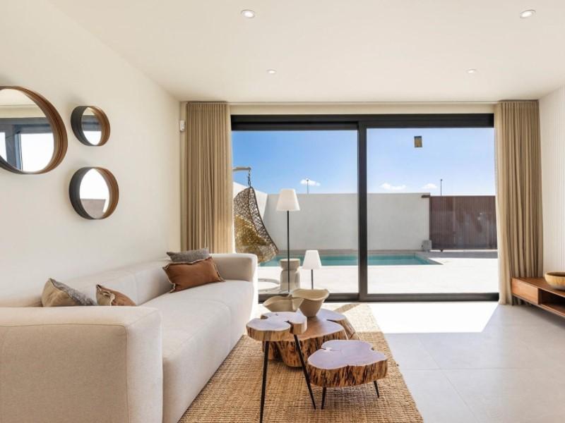 Villa for Sale in Los Alcázares