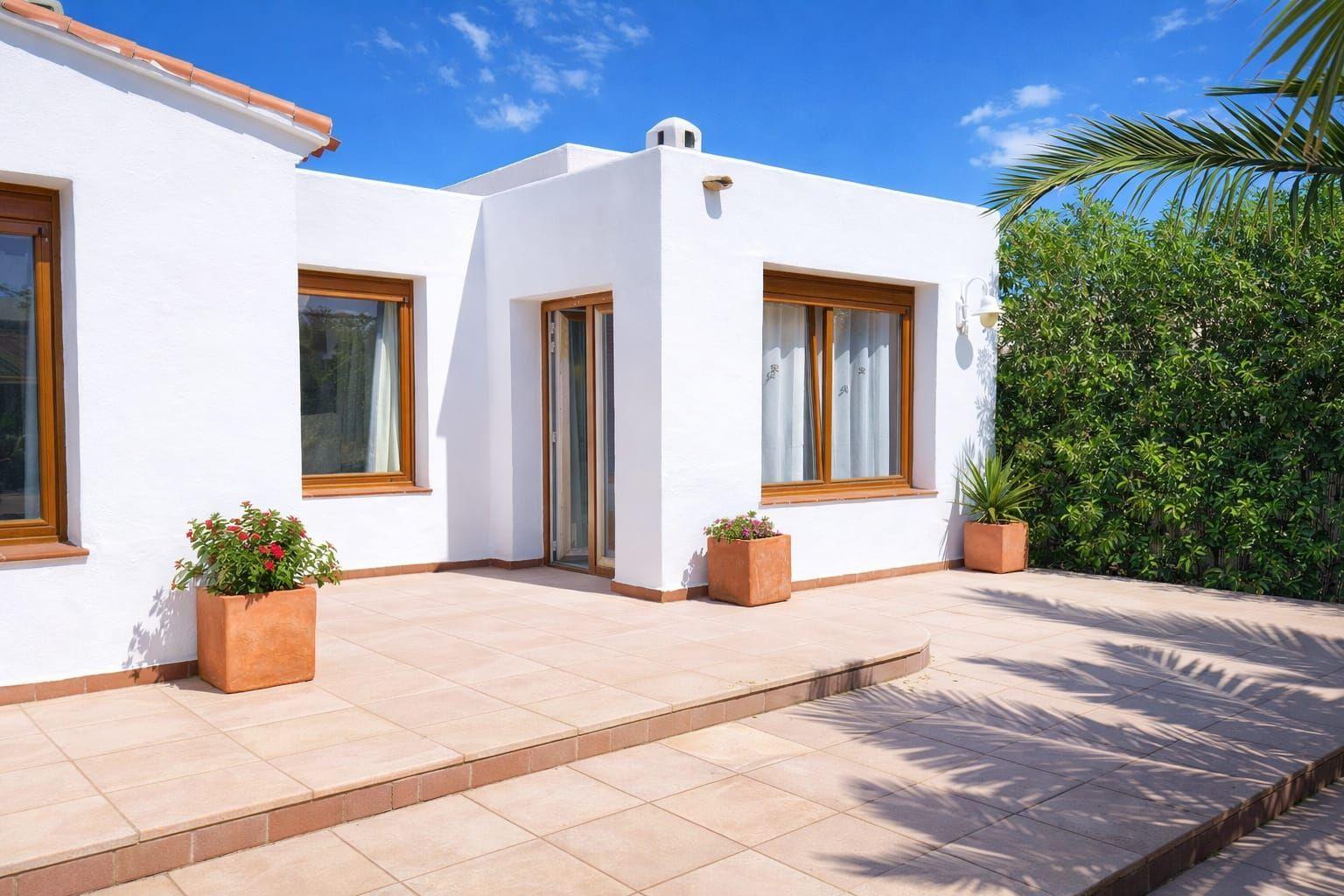 Chalet for Sale in Turre