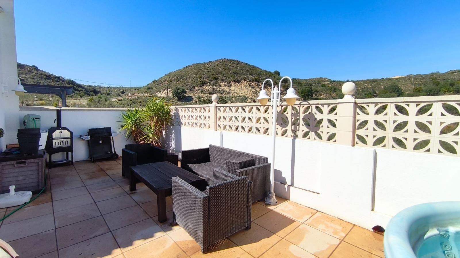Chalet for Sale in Turre