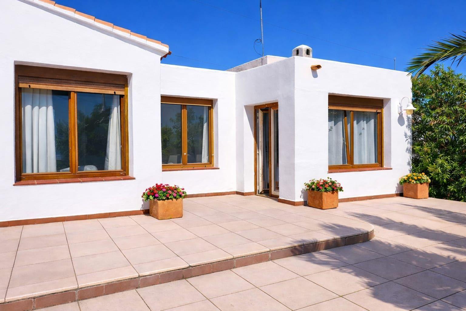 Chalet for Sale in Turre