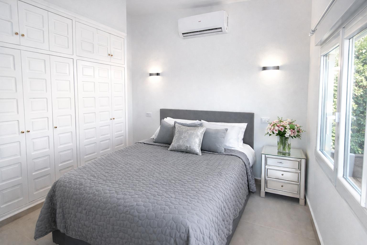 Chalet for Sale in Turre