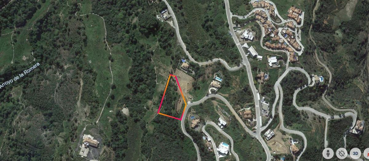 Plot for Sale in Benahavís