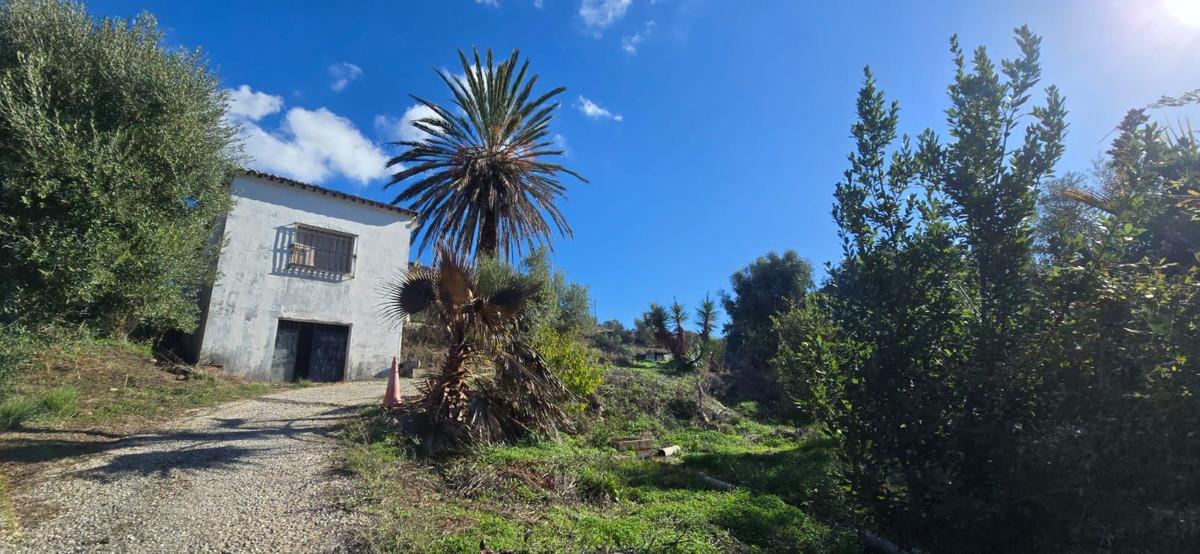 Villa for Sale in Estepona