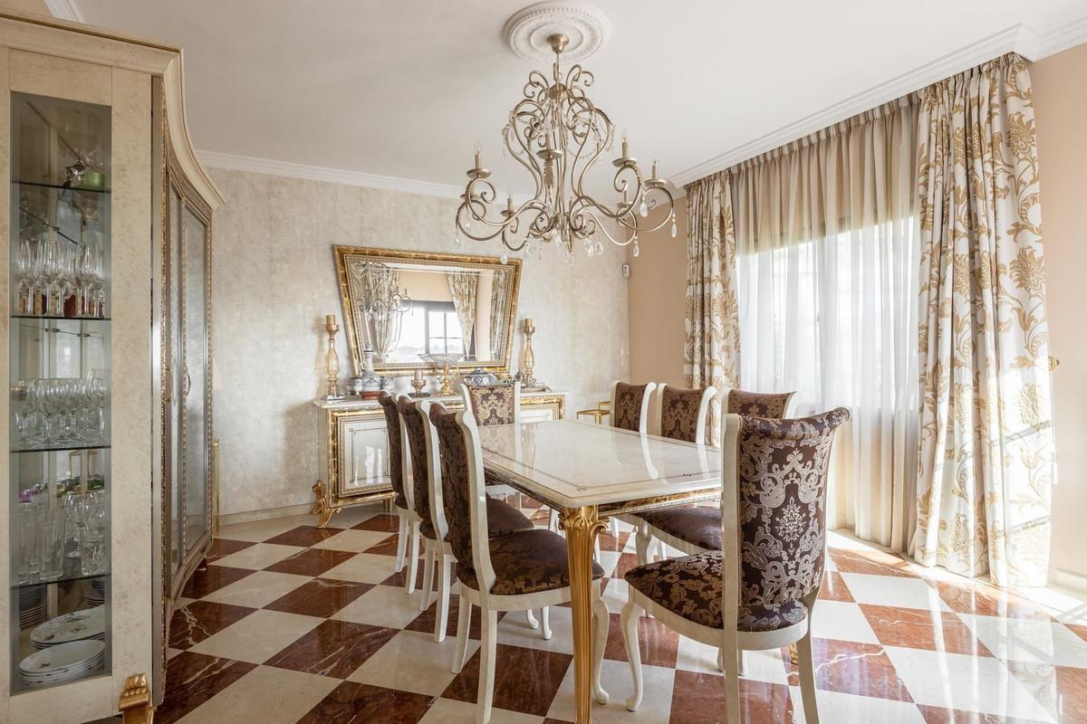 Villa en Venta en Estepona