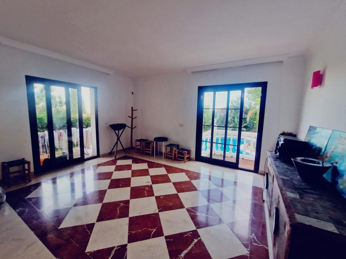 Villa en Venta en Estepona
