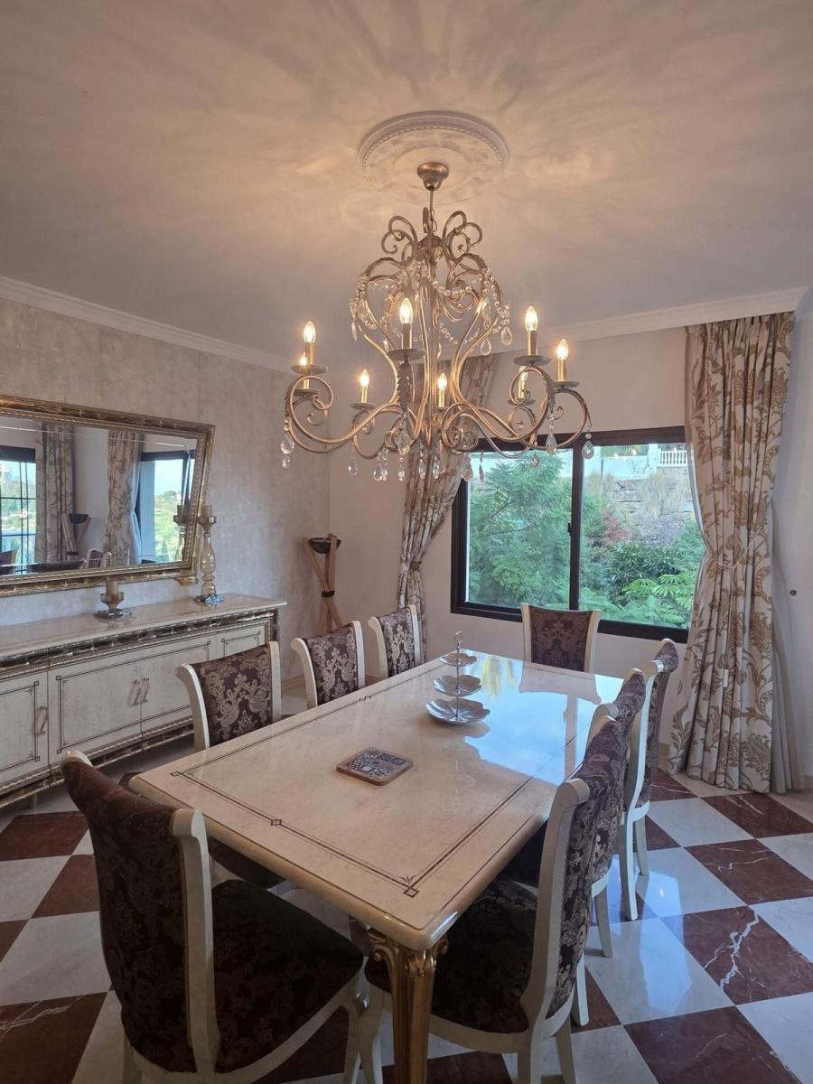 Villa en Venta en Estepona