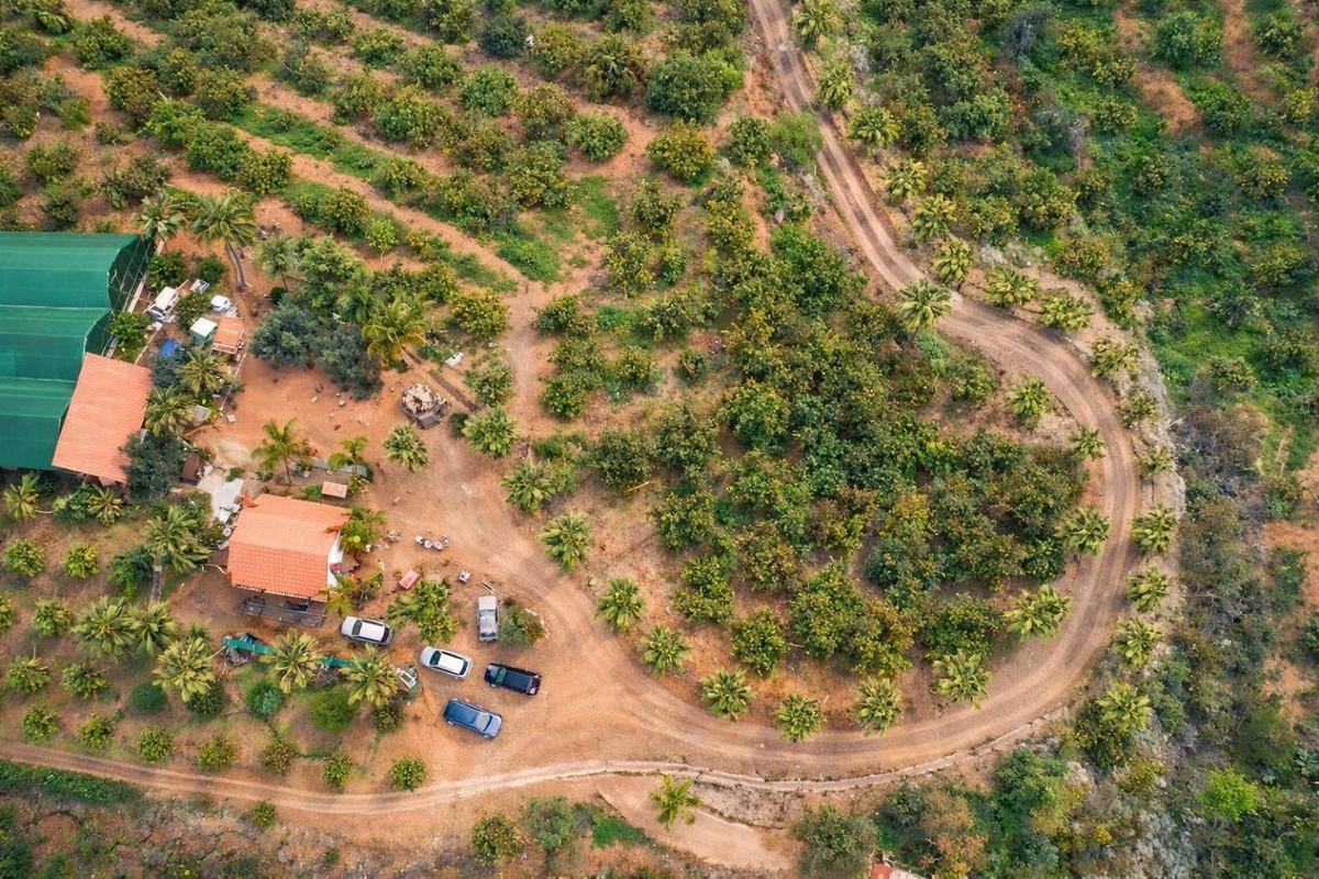 Villa for Sale in Guaro