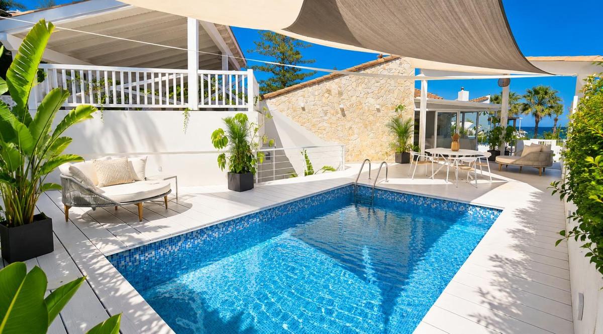 Villa for Rent in Estepona