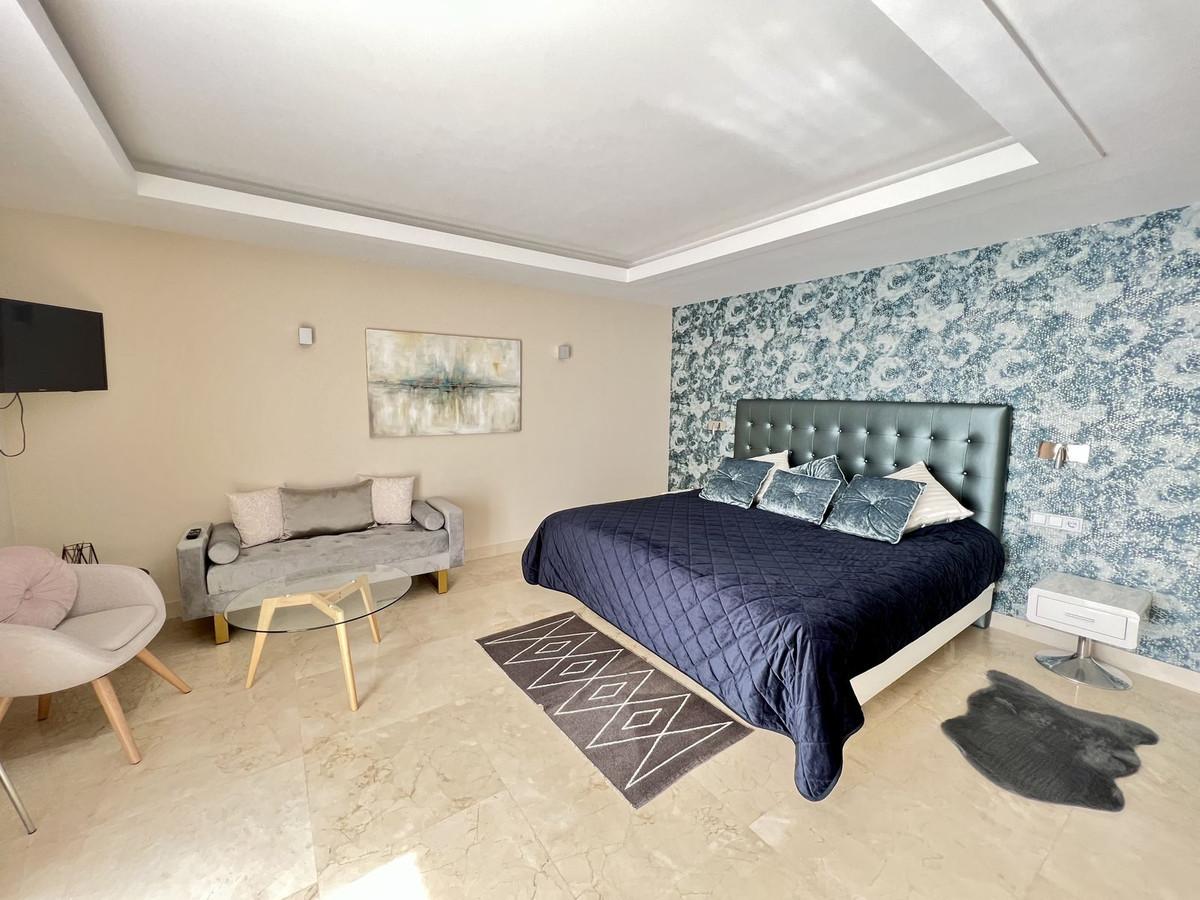 Villa for Sale in Estepona