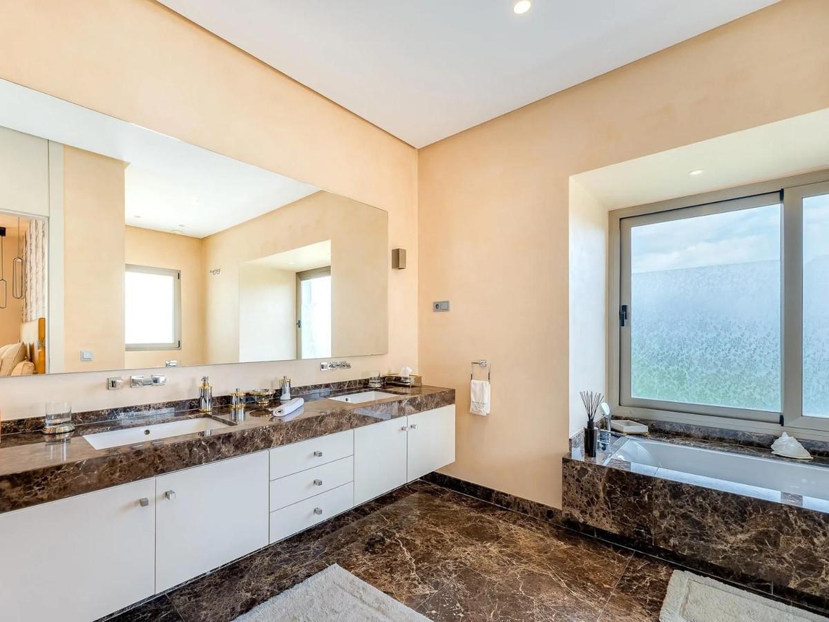 Villa for Sale in Estepona