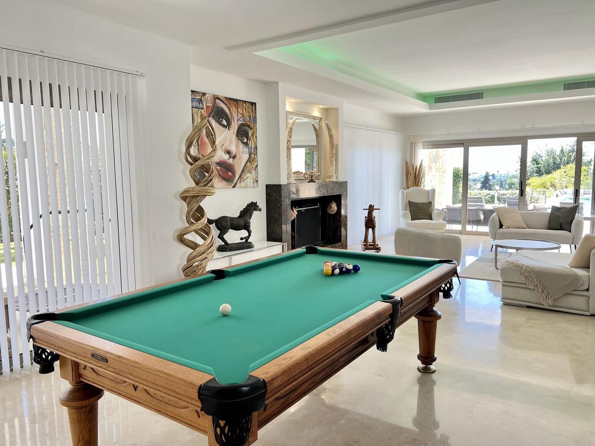 Villa for Sale in Estepona