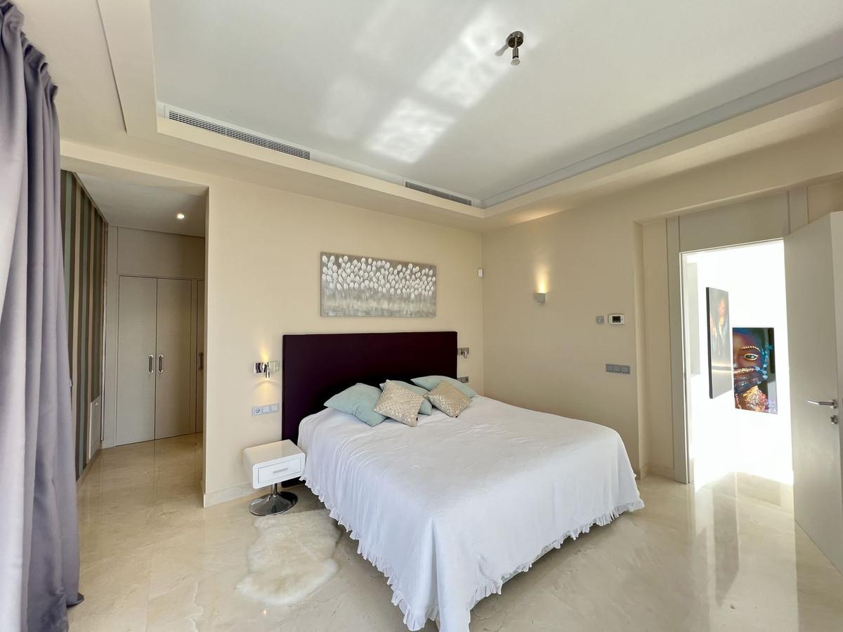 Villa for Sale in Estepona