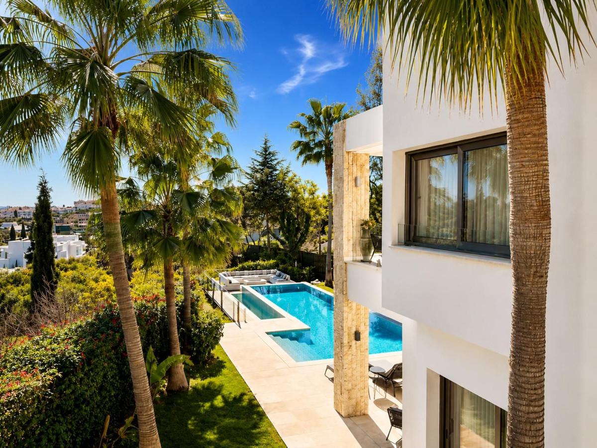 Villa for Sale in Estepona