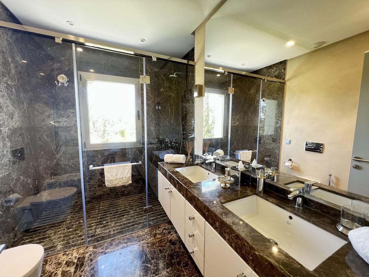 Villa for Sale in Estepona