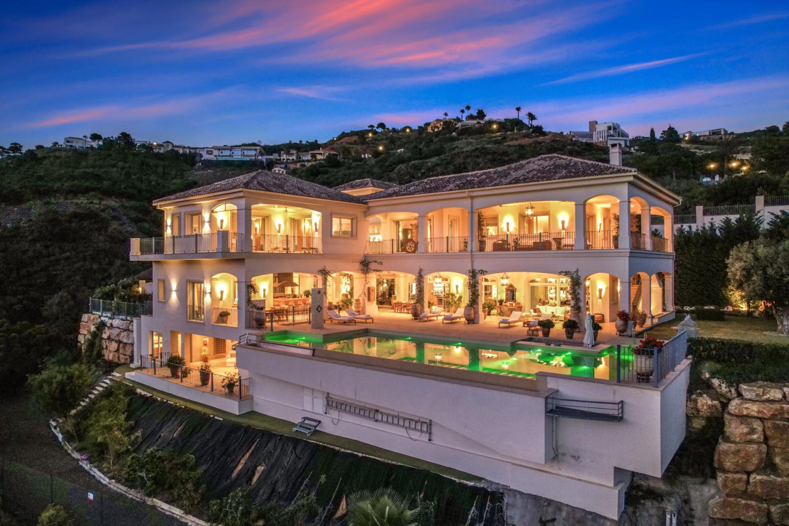Villa for Sale in Benahavís
