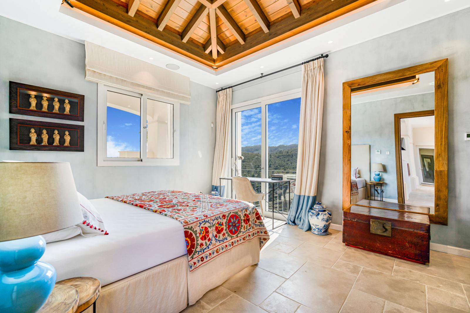 Villa for Sale in Benahavís