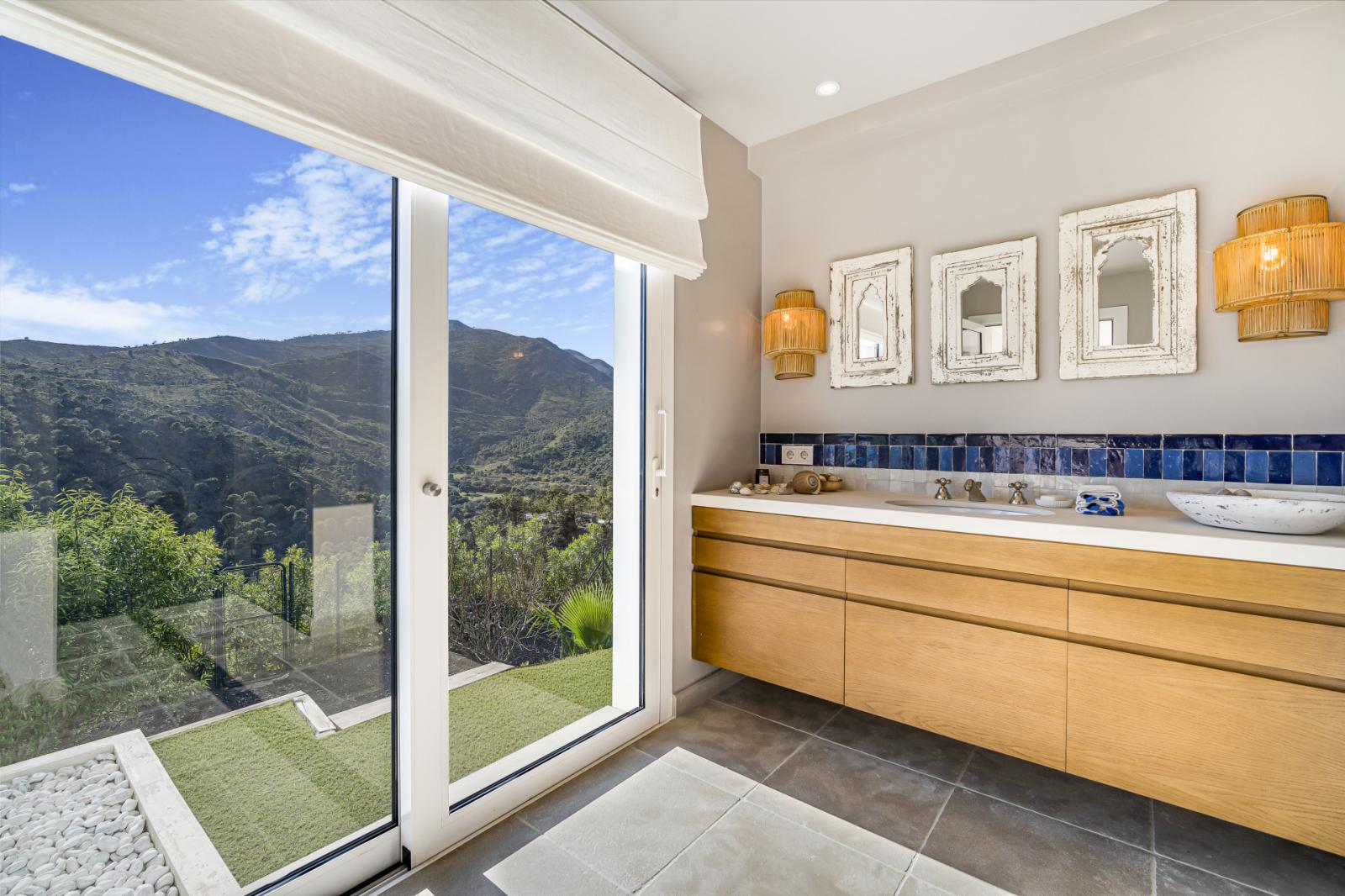 Villa for Sale in Benahavís