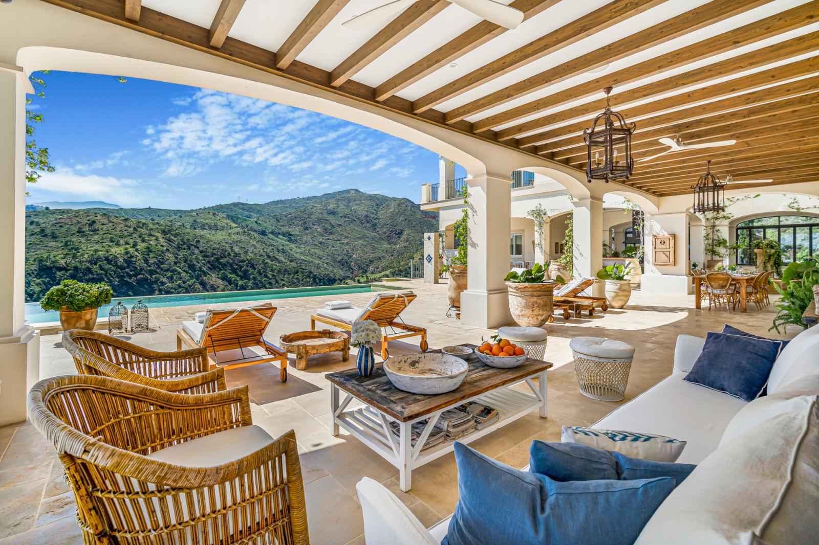 Villa for Sale in Benahavís