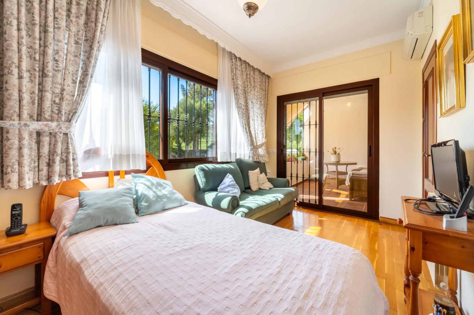 Semi-detached House for Sale in Marbella