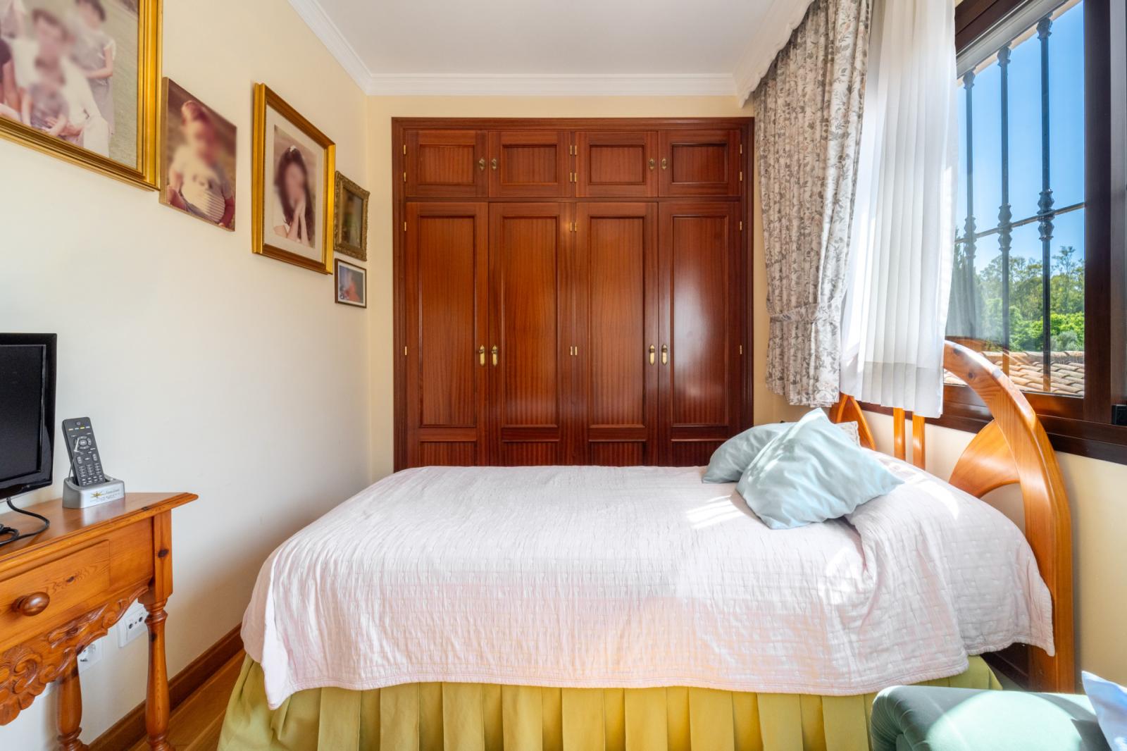 Semi-detached House for Sale in Marbella