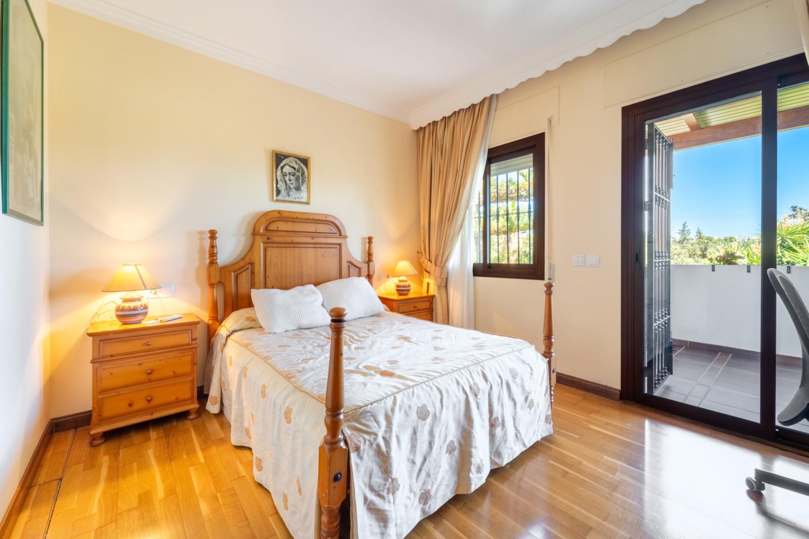 Semi-detached House for Sale in Marbella